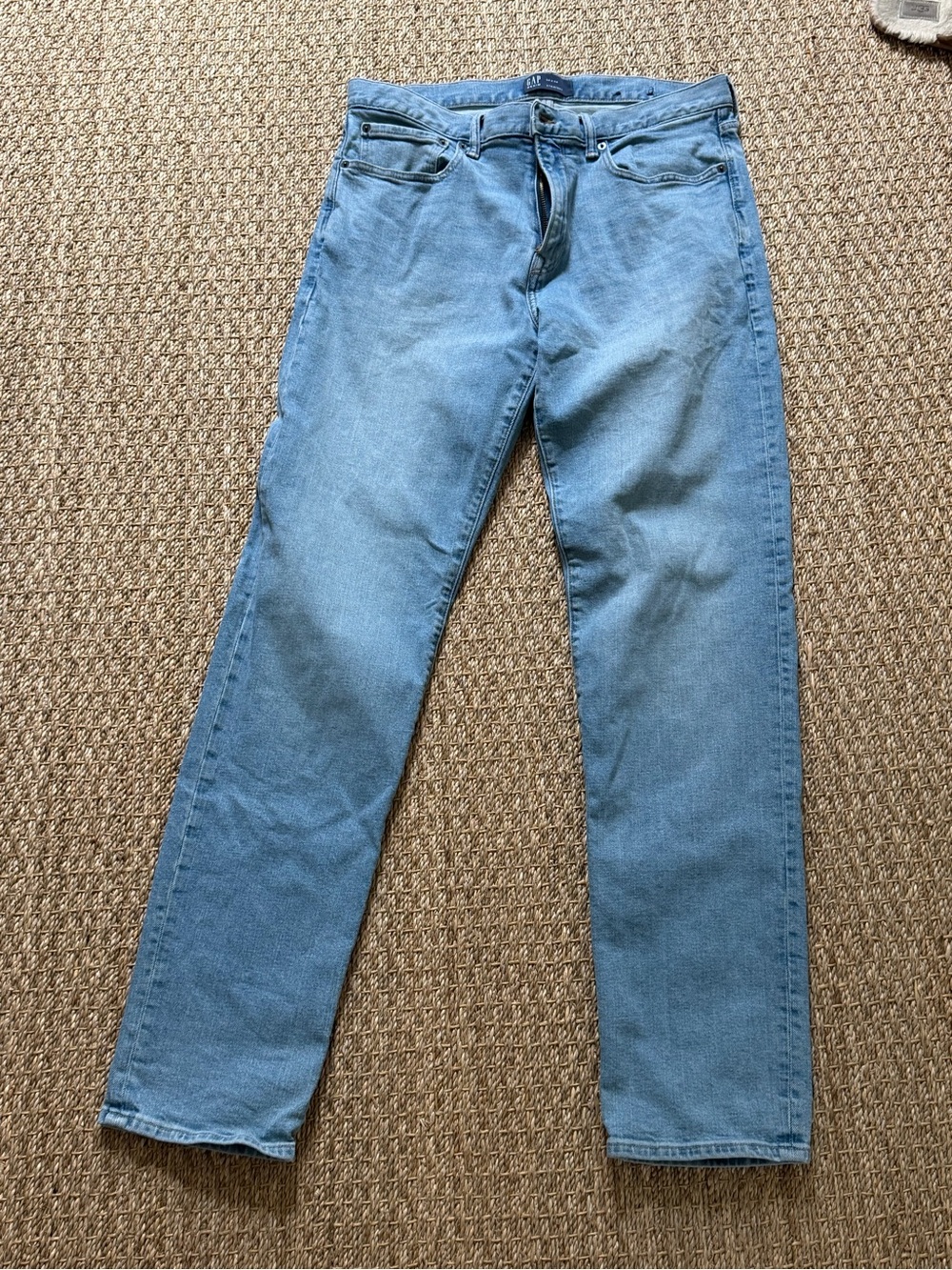 Men's Gap Light Blue Straight-Leg Jeans